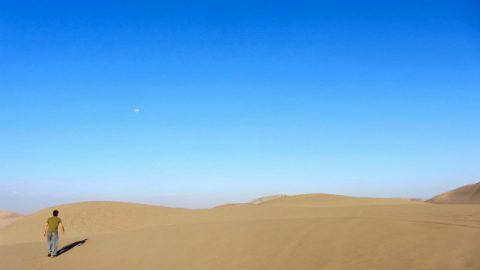 Pedoni nel deserto