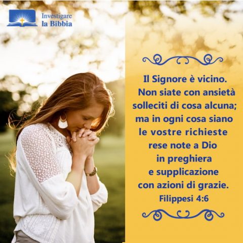 Lei prega nella luce di Dio.