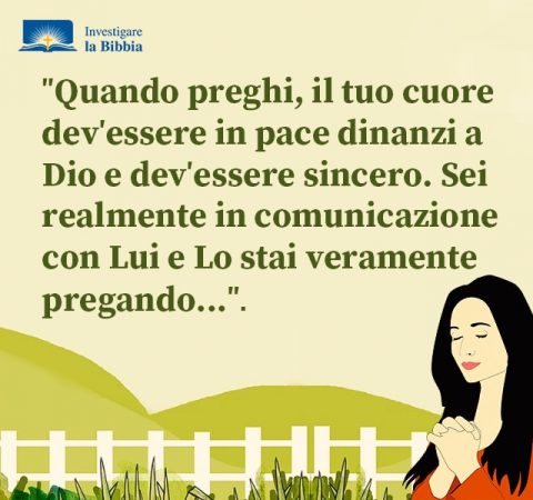 I cristiani pregano in un ambiente silenzioso