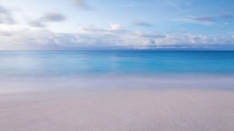 Il mare creato da Dio fornisce umanità