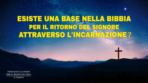 la croce sulla montagna Aspettando che il Signore ritorno