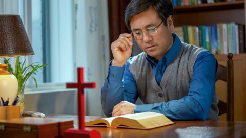 un cristiano leggere la storia nella Bibbia
