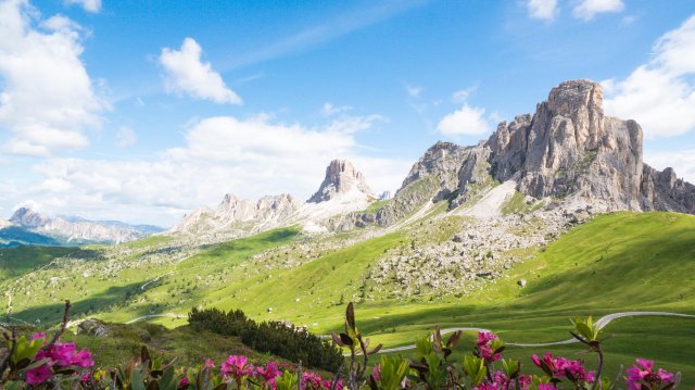 Dio equilibra i rapporti tra tutte le cose per dare al genere umano un ambiente di sopravvivenza stabile